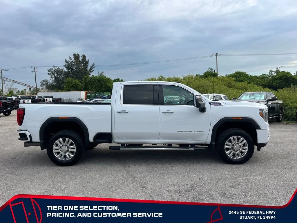Used 2020 SUMMIT WHITE GMC Denali image 4