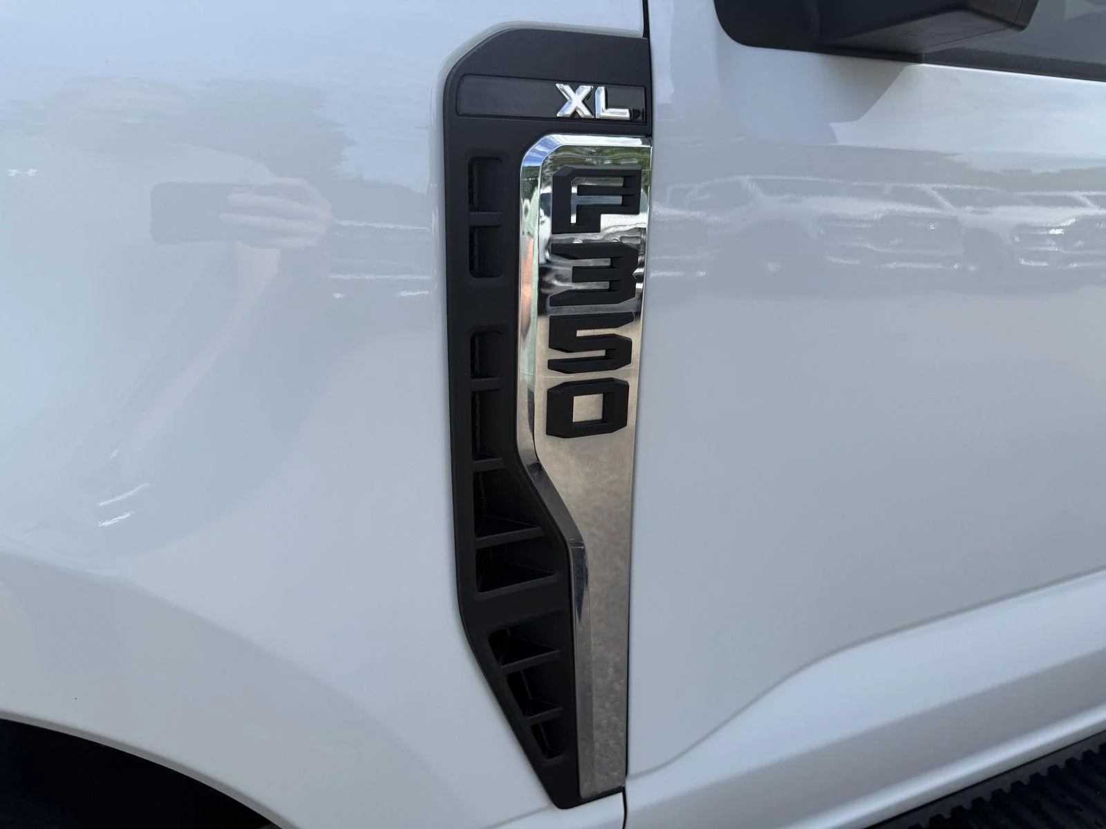 Used 2023 Oxford White Ford XL image 26