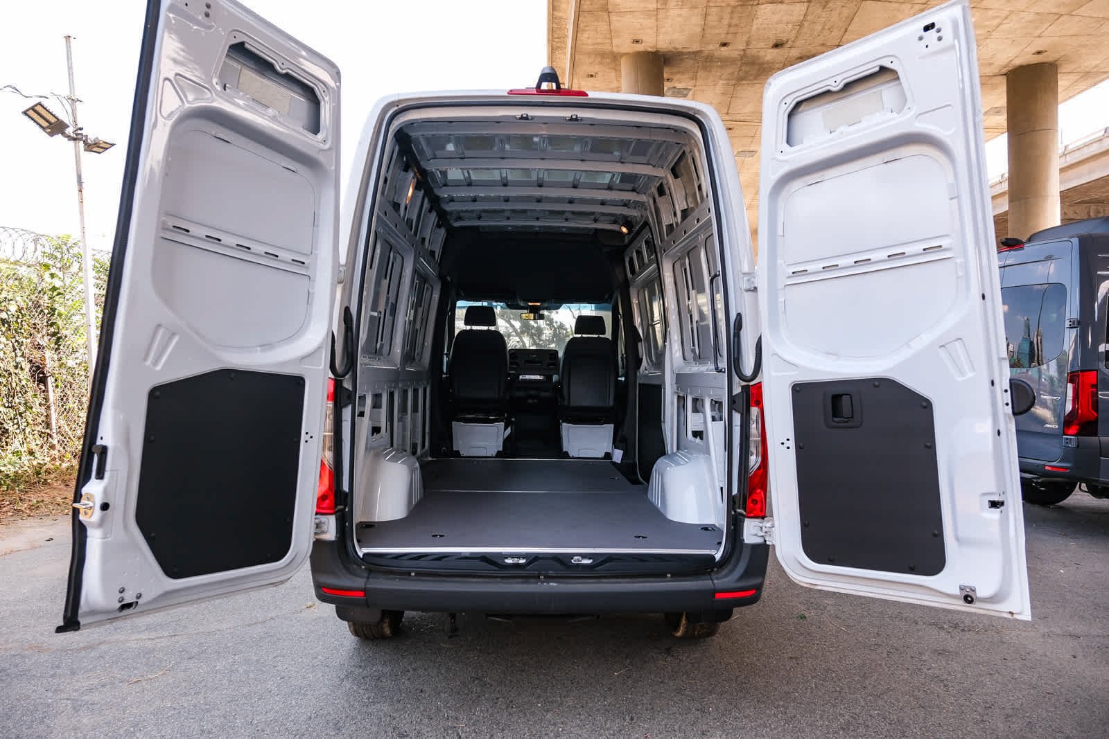 New 2025 Arctic+White Mercedes-Benz Cargo 144WB High Roof RWD 2.0L I4 Diesel Turbo SO image 36