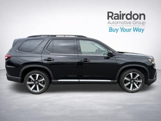 Used 2023 Crystal Black Pearl Honda Touring image 8