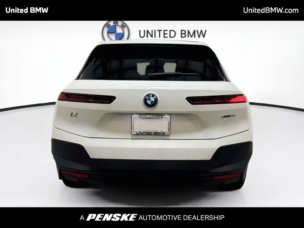 Certified Used 2024 Alpine White BMW xDrive50 image 6