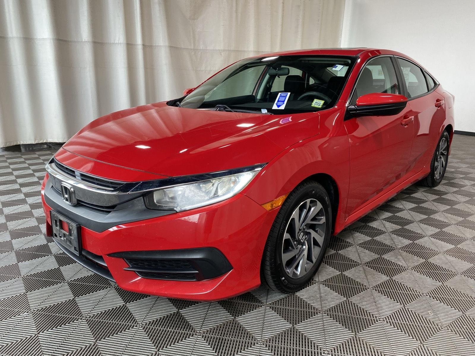 Used 2018 Rallye Red Honda EX image 3