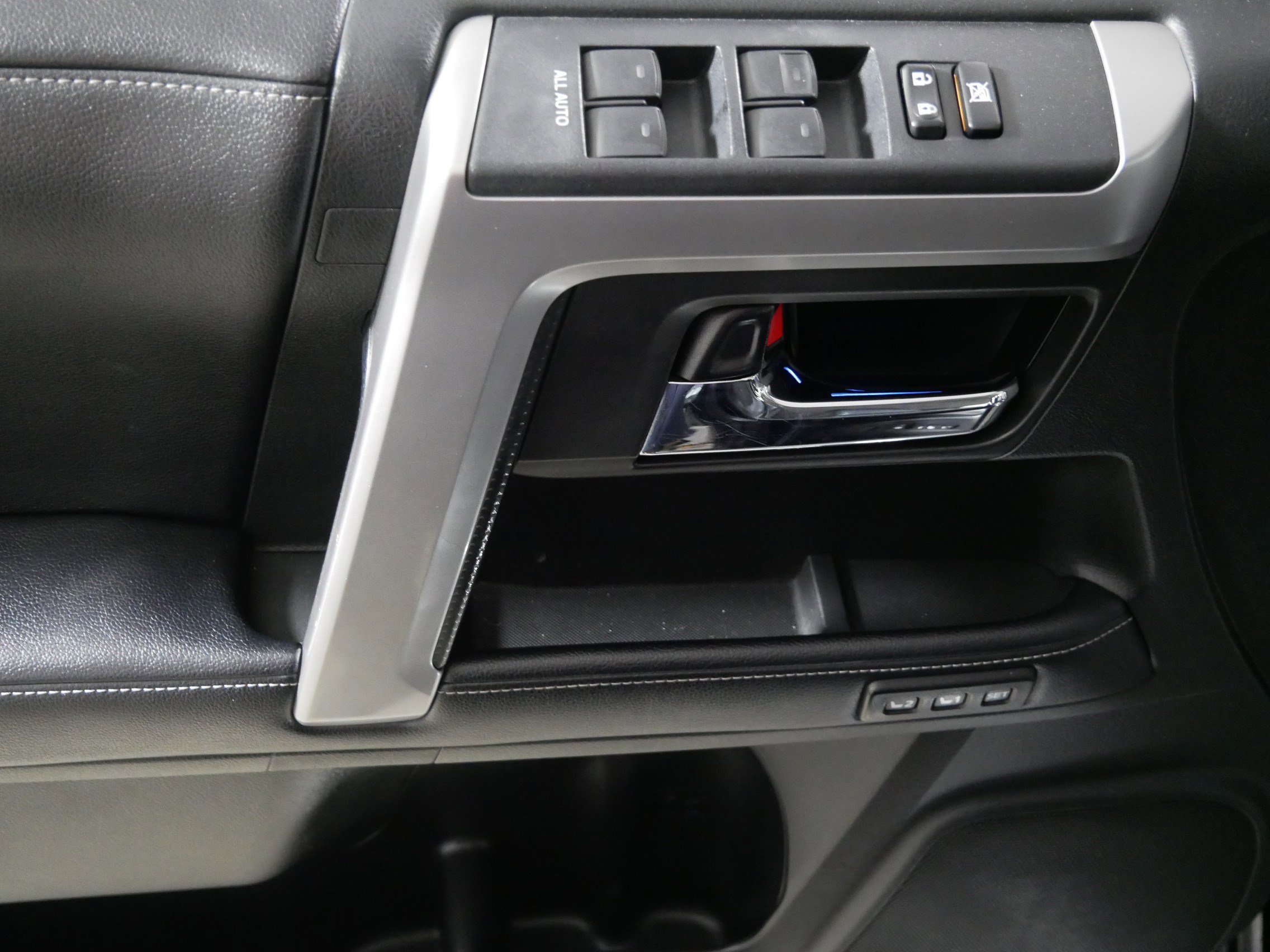 2019 Toyota 4Runner Limited - Photo 19