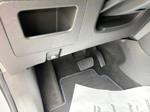 Used 2025 Gray Chevrolet  image 27
