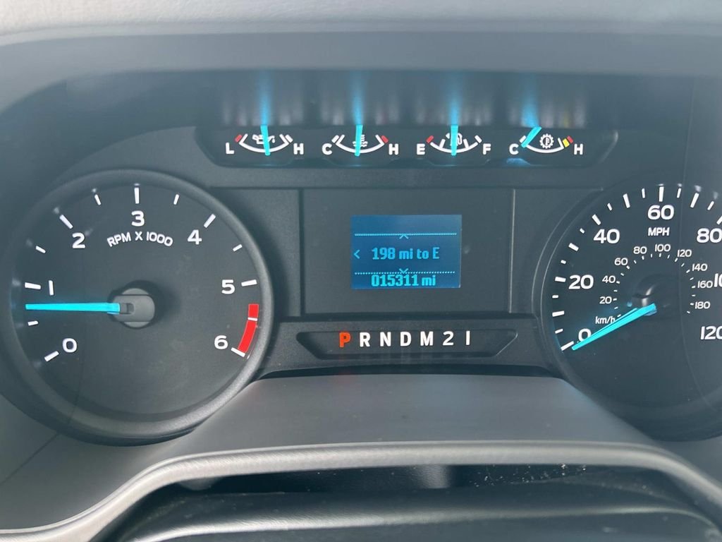Used 2025 Oxford White Ford Base image 32