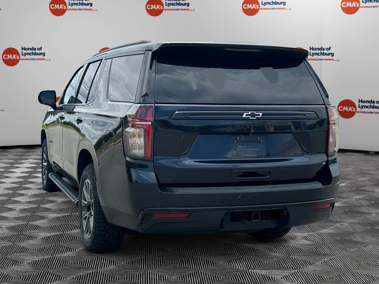 Used 2023 Black Chevrolet Z71 image 3