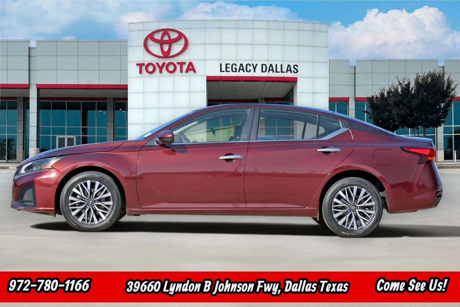 Used 2023 Red Nissan 2.5 SV image 5