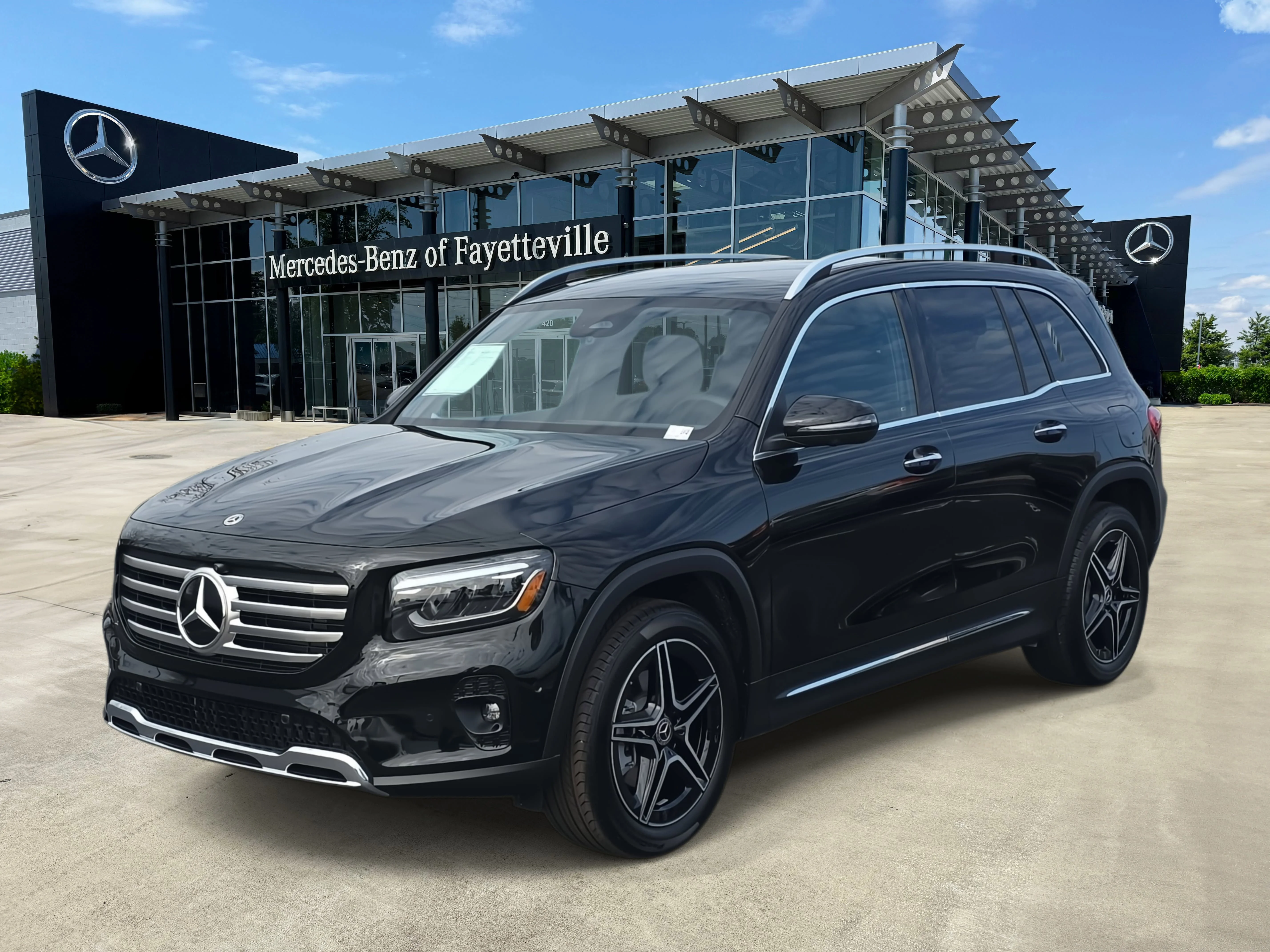 2026 Mercedes-Benz GLB GLB 250's photo