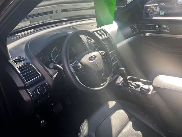 Used 2018 Red Ford XLT image 14