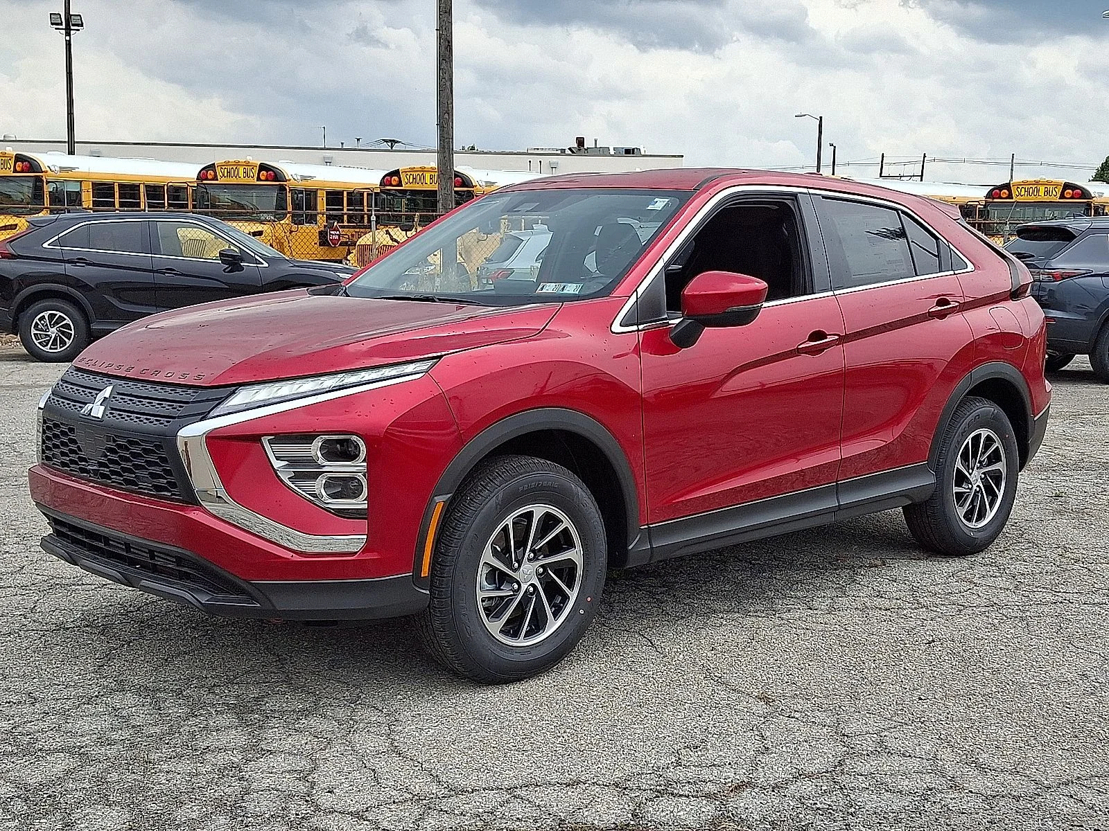 New 2026 Red Mitsubishi ES image 3
