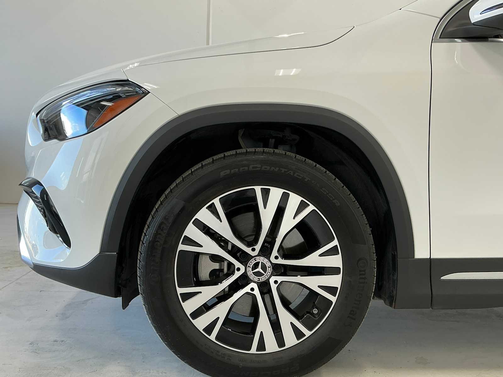 Certified Used 2026 Polar White Mercedes-Benz GLA 250 image 8