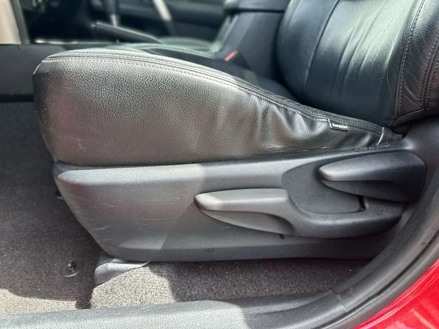 Used 2015 Red Toyota LE image 14