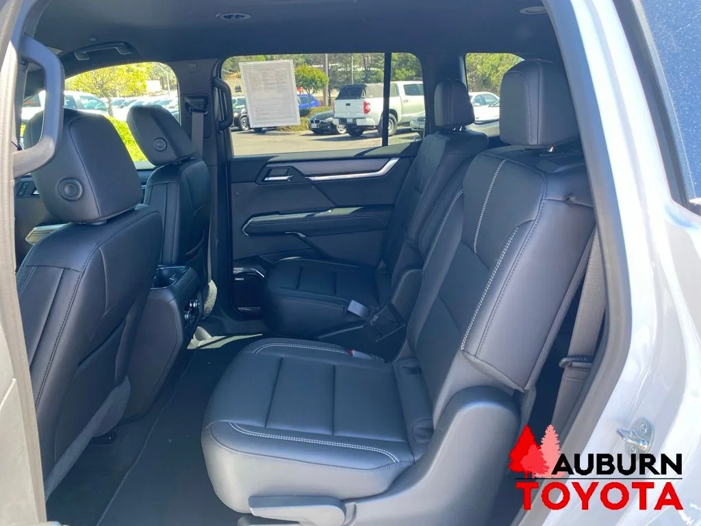 Used 2026 Summit White GMC Elevation image 28