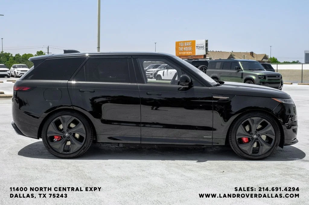 Certified Used 2024 SV Bespoke Match to Sample in Gloss Finish Land Rover Autobiography image 5