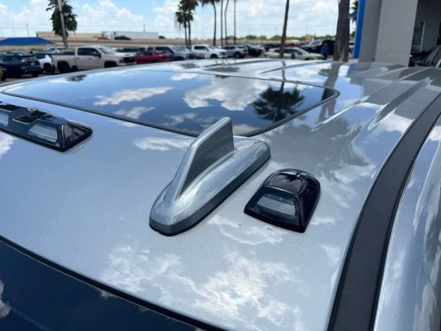 Used 2025 Silver GMC Denali image 9