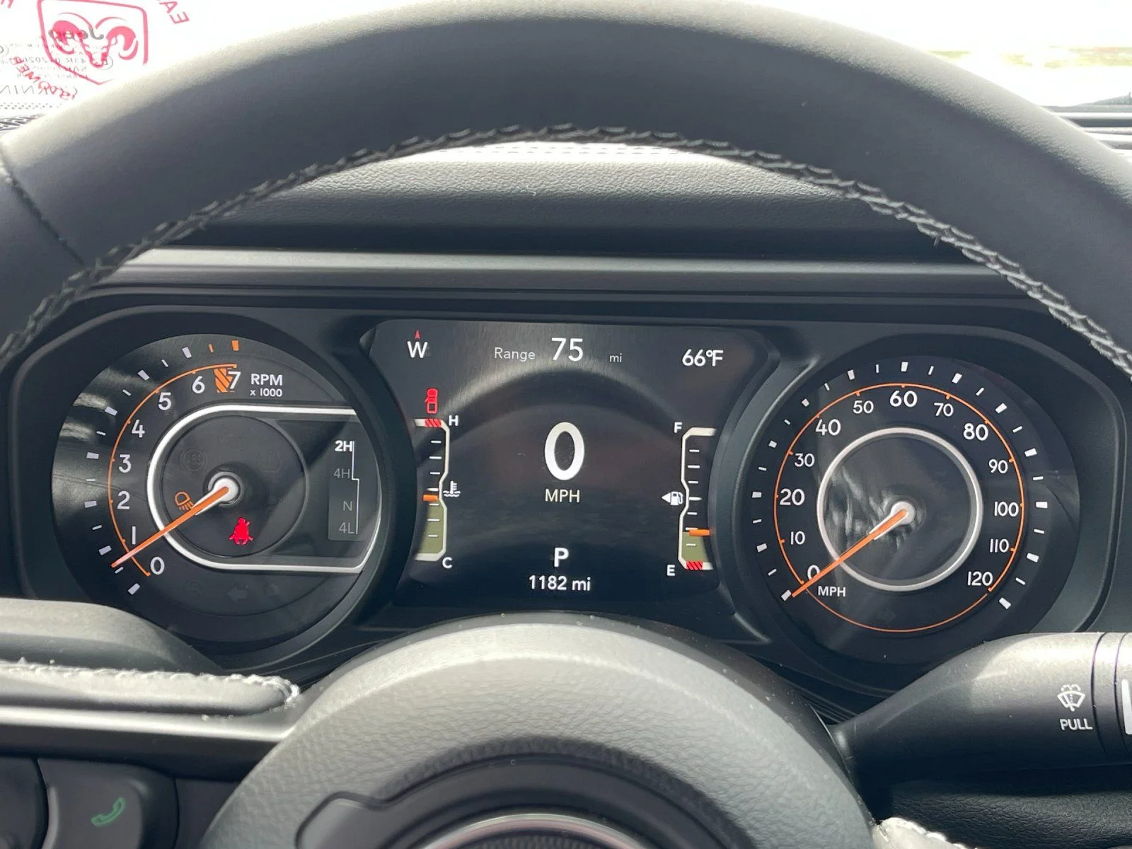 Used 2025 Black Jeep Mojave image 27