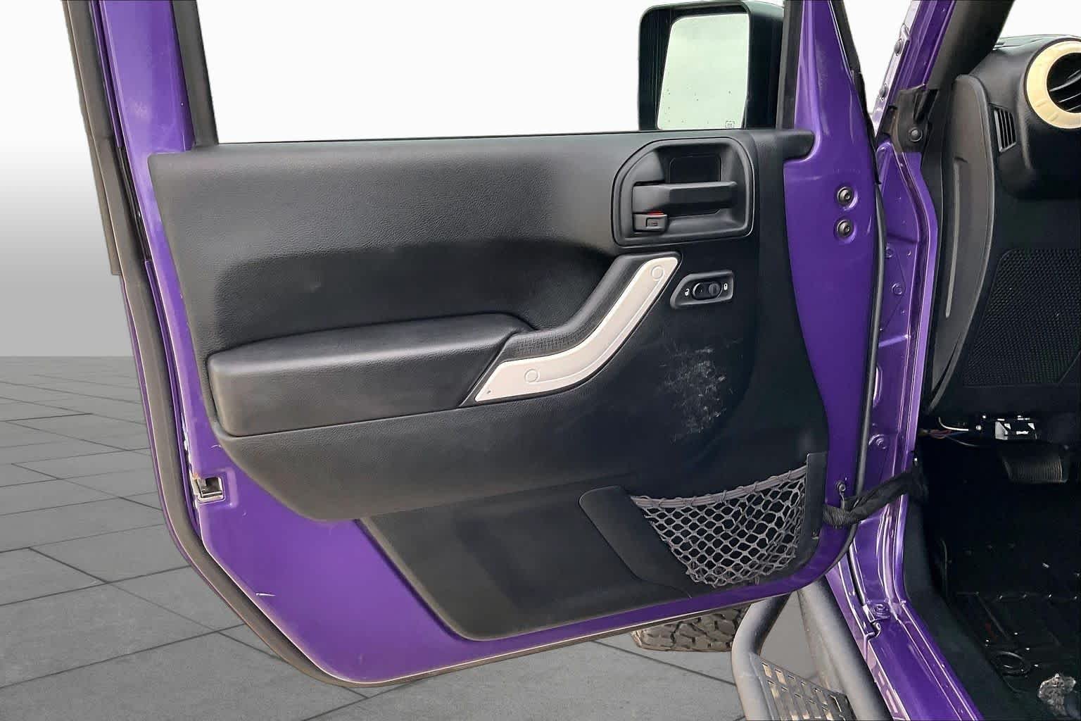 Used 2018 Xtreme Purple Pearlcoat Jeep Sport S image 20