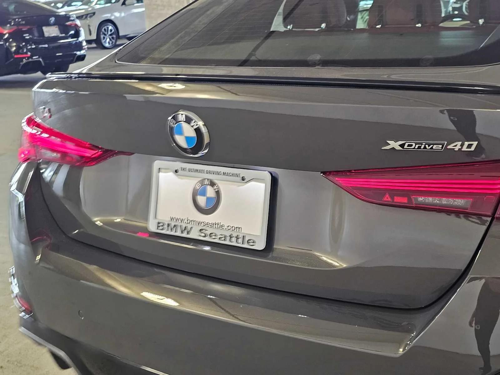 New 2026 Dravit Grey Metallic BMW xDrive40 image 7