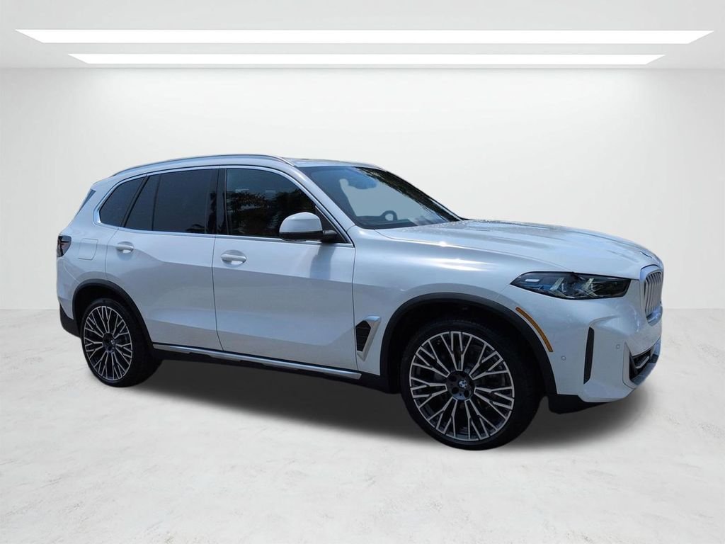 New 2026 Alpine White BMW xDrive40i image 2