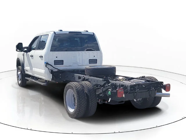 New 2026 Oxford White Ford XL image 7