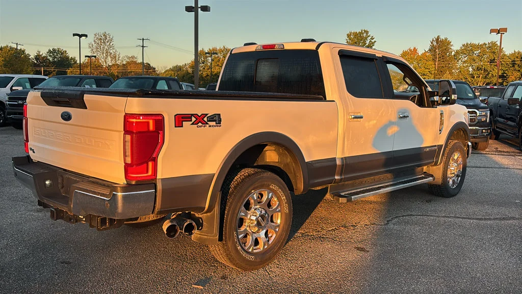 Used 2022 White Ford Lariat image 28
