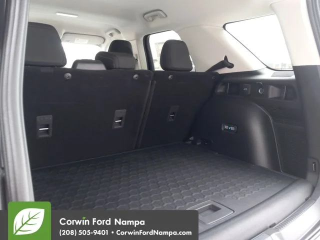 New 2026 Carbonized Gray Metallic Ford Big Bend image 30