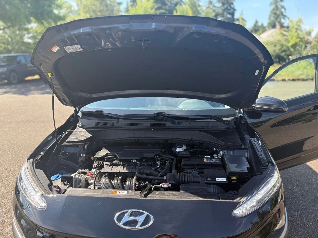 Used 2022 Black Hyundai SEL image 19