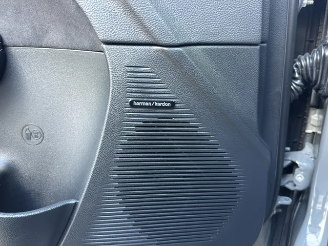 Used 2018 Gray Dodge SRT image 10