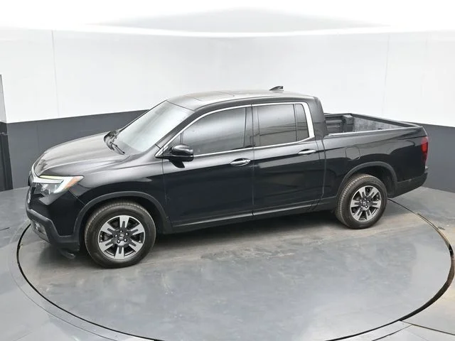 Used 2017 Crystal Black Pearl Honda RTL-E image 20