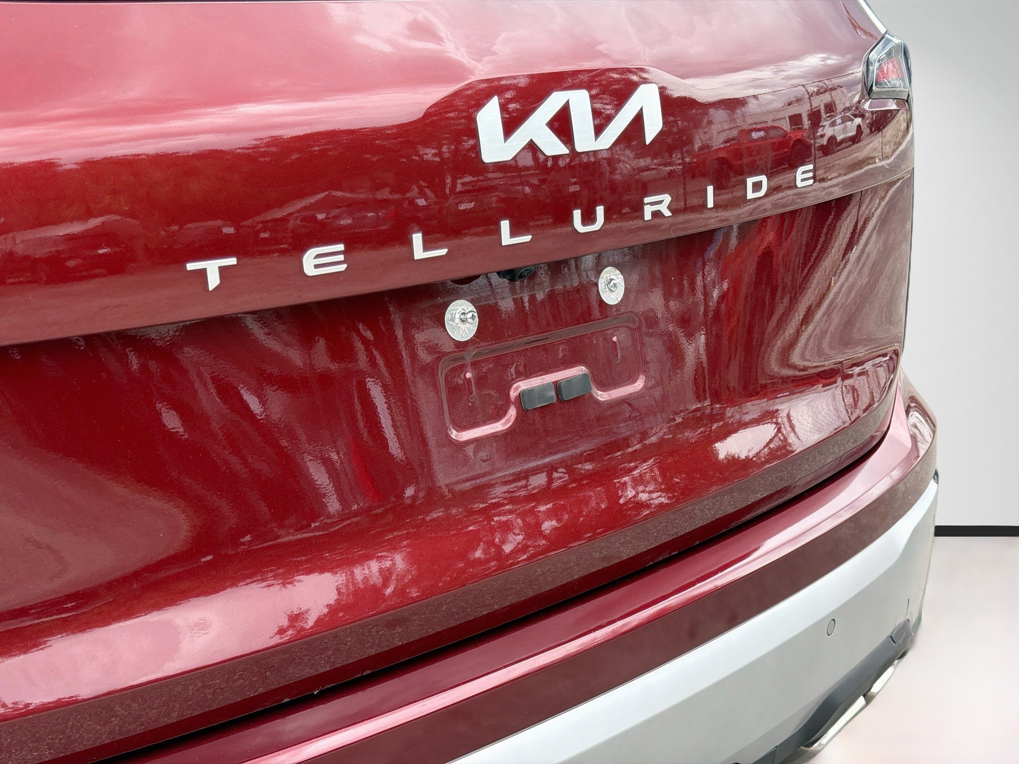 Used 2024 Dawning Red Kia EX image 11