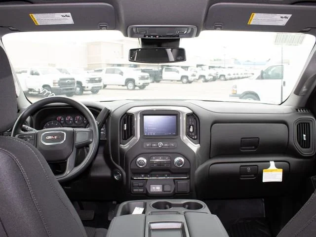 2025 GMC Sierra 3500 Chassis Cab Pro - Photo 18