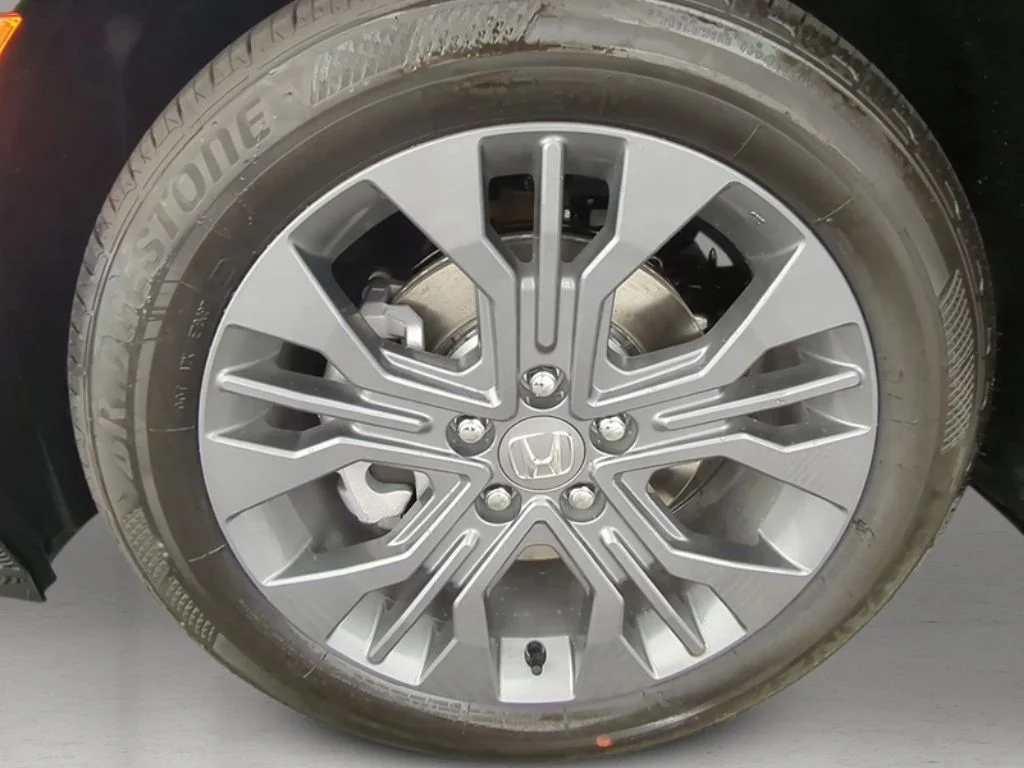 2026 Honda Odyssey Touring - Photo 10