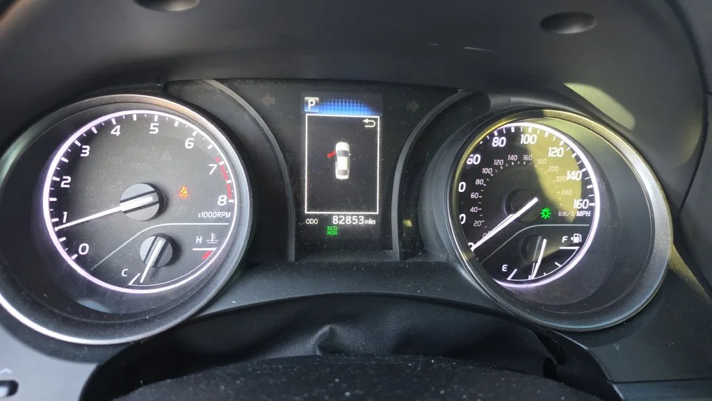 Used 2022 Silver Toyota SE image 15