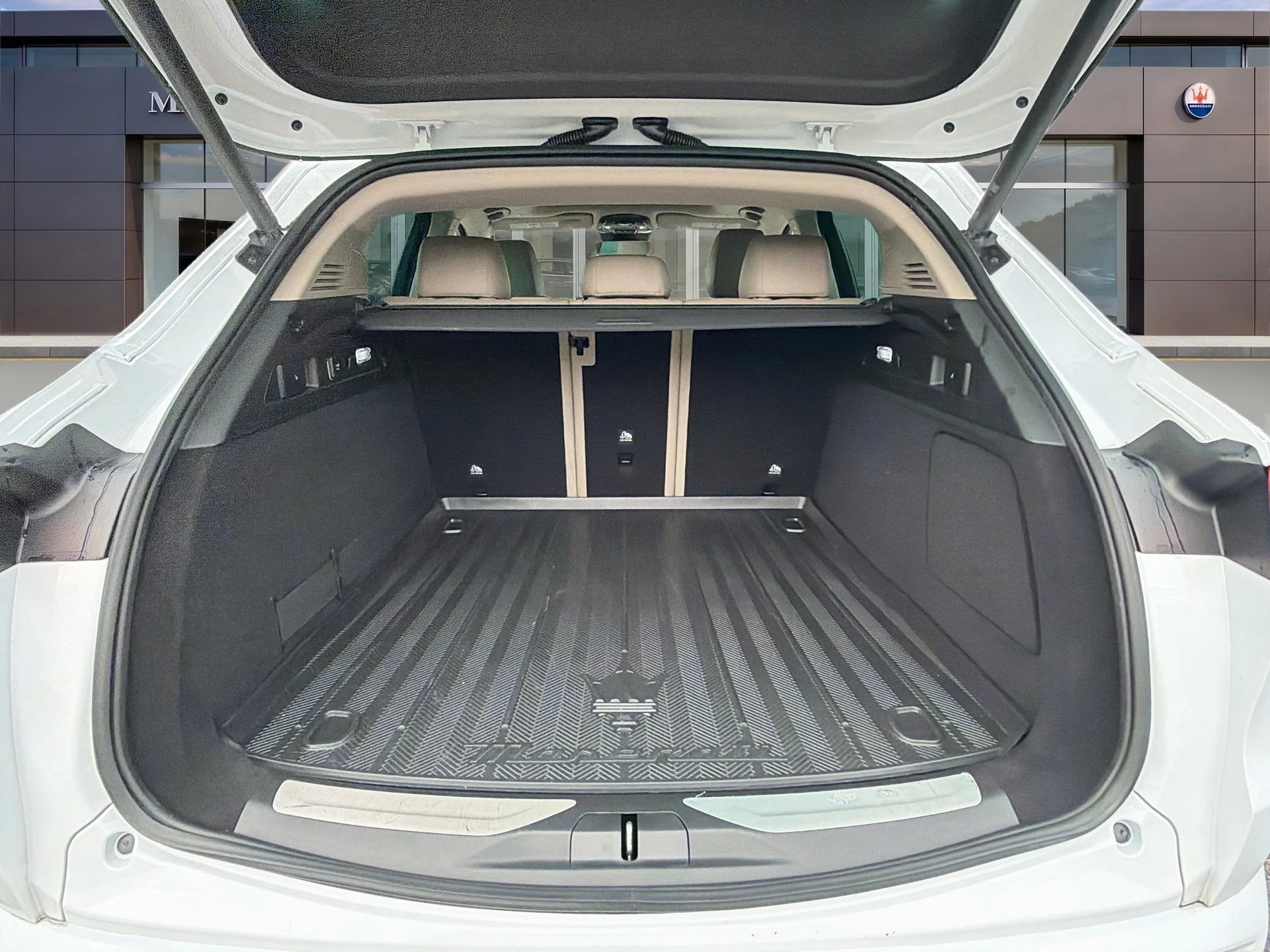 Certified Used 2023 Bianco Maserati GT image 12