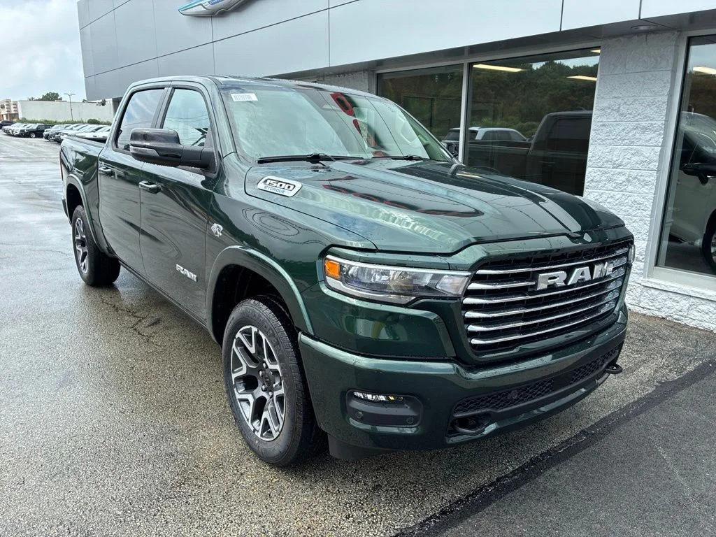 New 2026 Serrano-Green Metallic Exterior Paint RAM Laramie image 6