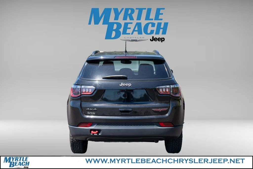 Certified Used 2022 Diamond Black Jeep Trailhawk image 5