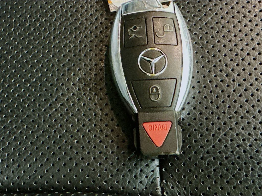 Used 2018 Gray Mercedes-Benz GLS 550 image 37