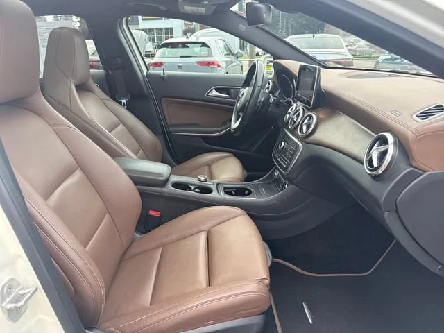 Used 2017 Cirrus White Mercedes-Benz GLA 250 image 9