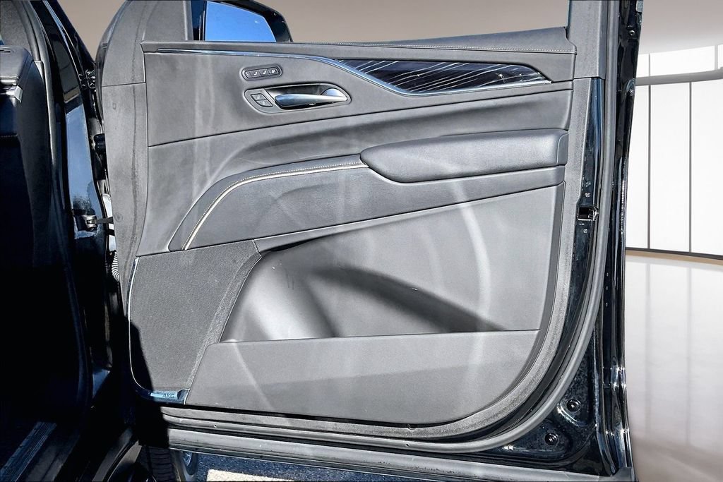2023 Cadillac Escalade ESV Sport - Photo 19