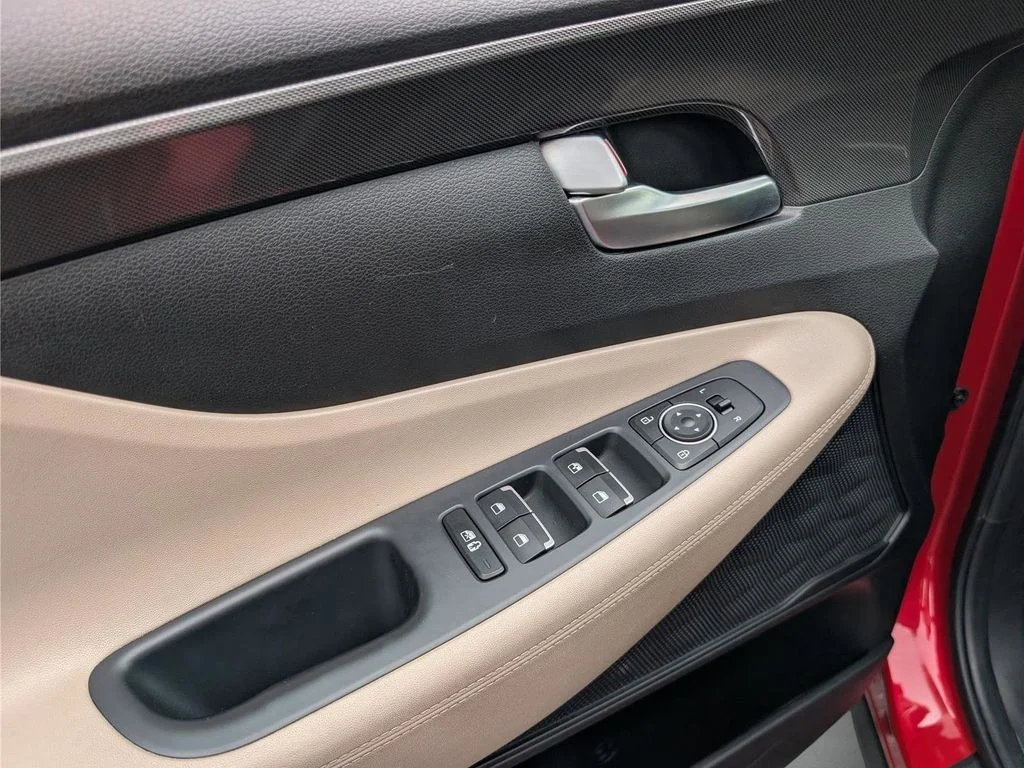 Used 2023 Red Hyundai SE image 19
