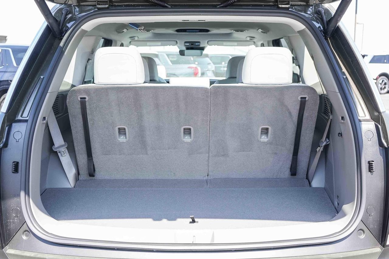New 2026 Silver Hyundai SEL Premium image 55