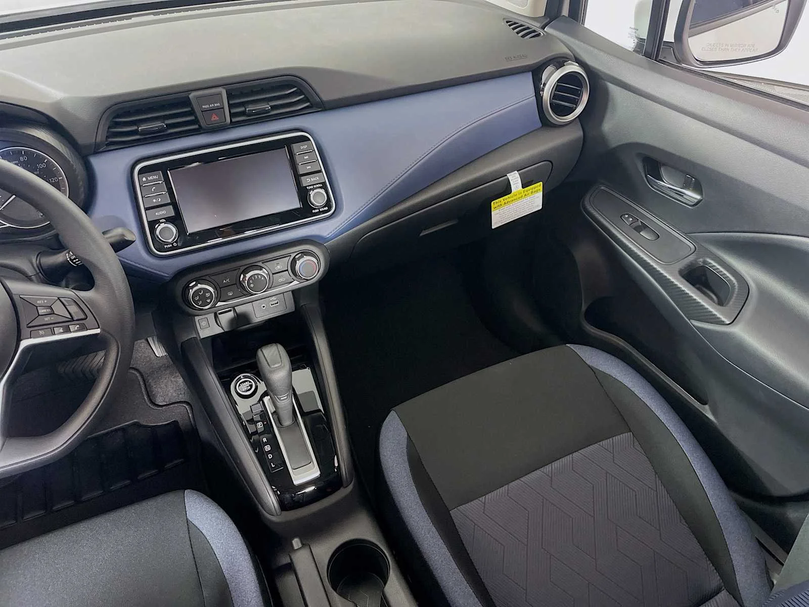 Used 2025 Aspen White Tricoat Nissan SV image 19