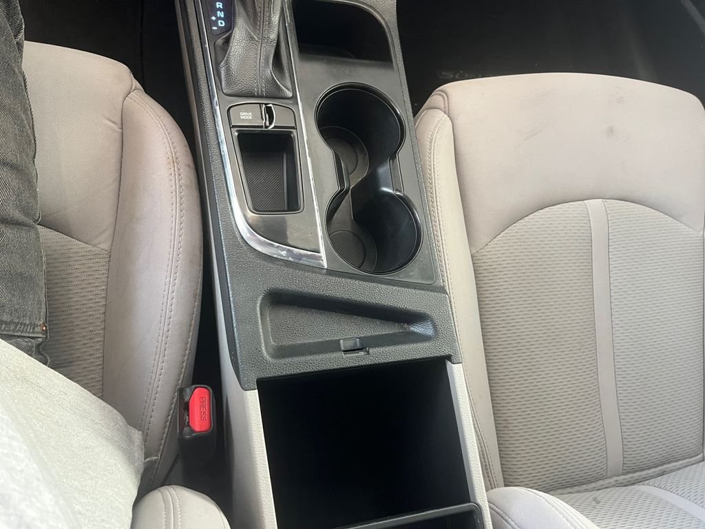 Used 2017 Blue Hyundai Sport image 23