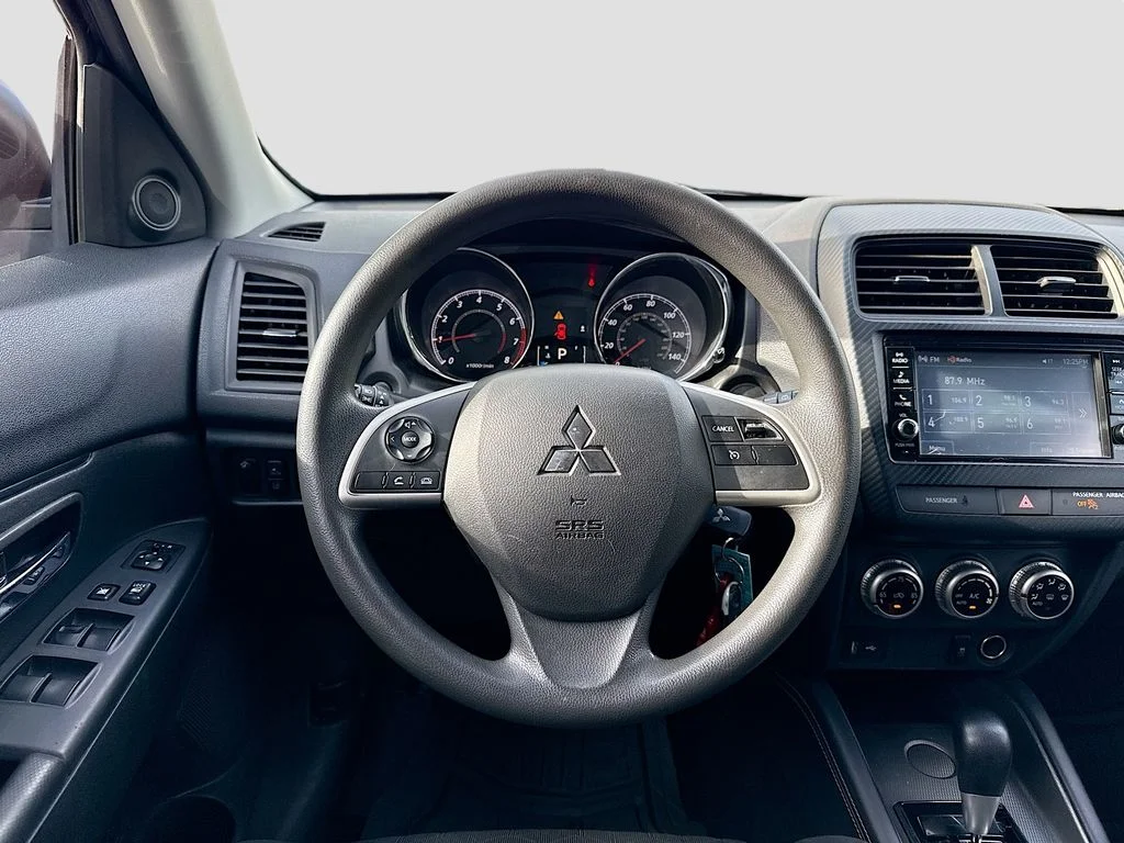 Used 2021  Mitsubishi 2.0 LE image 22
