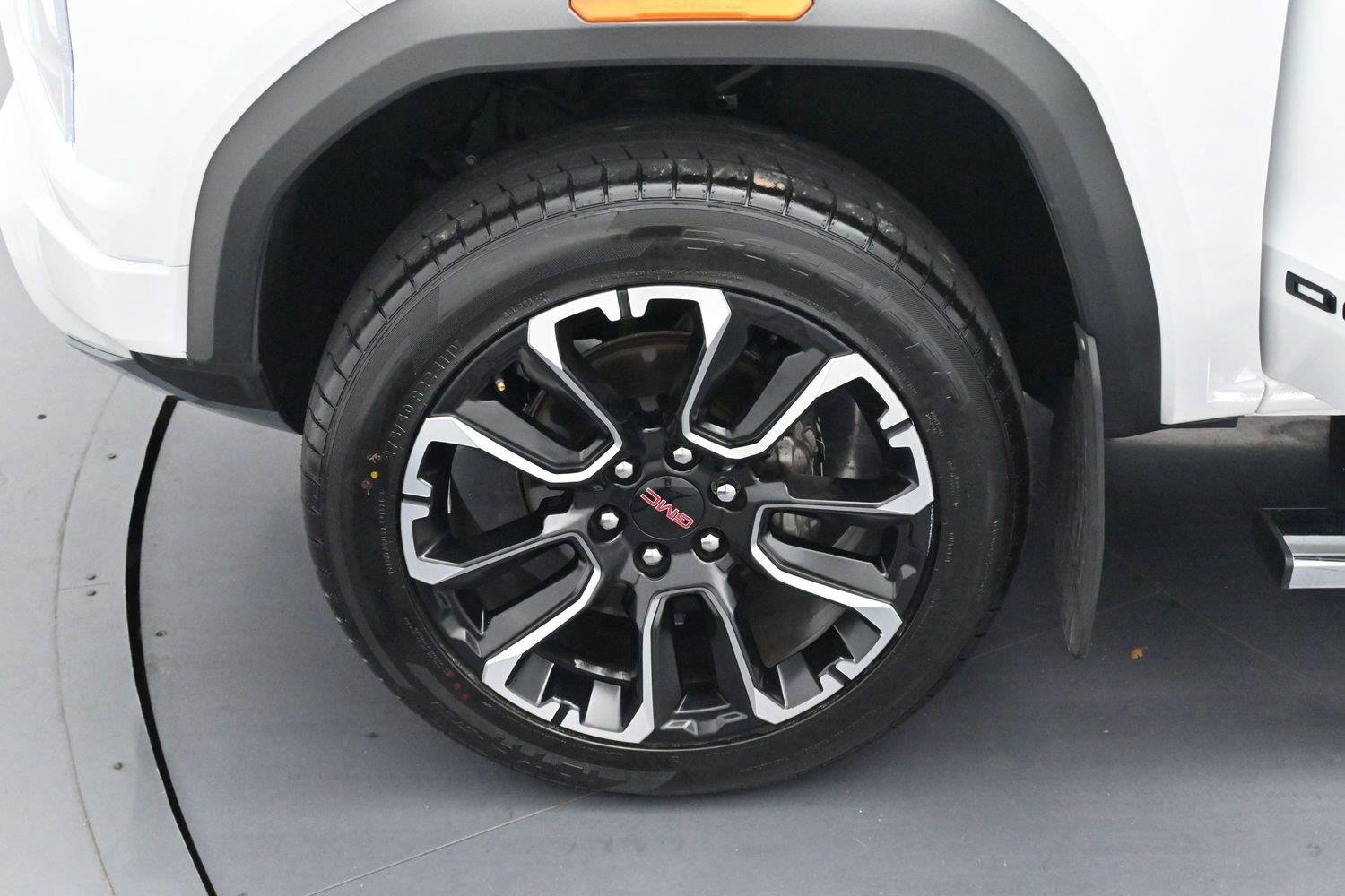 Used 2024 Summit White GMC Denali image 35