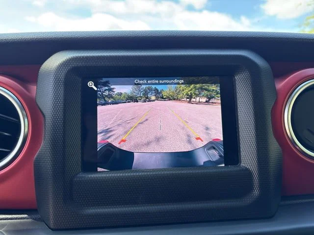 Used 2021 Red Jeep Rubicon image 17