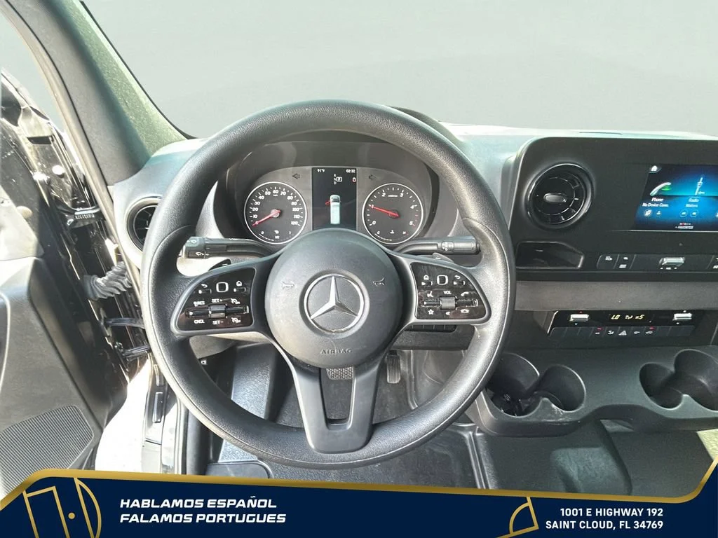Used 2024 Black Mercedes-Benz Standard Roof 4-Cyl Diesel HO image 18
