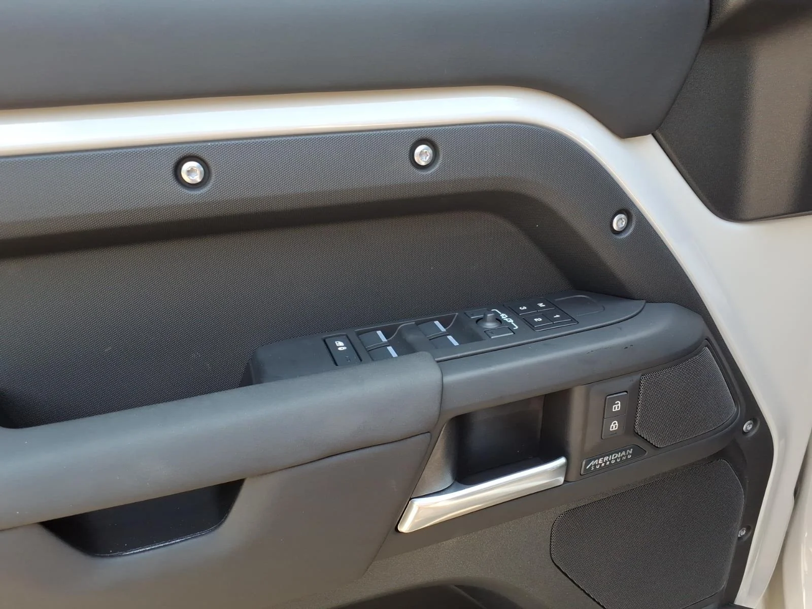 New 2026 Grey Land Rover 130 X-Dynamic SE image 10