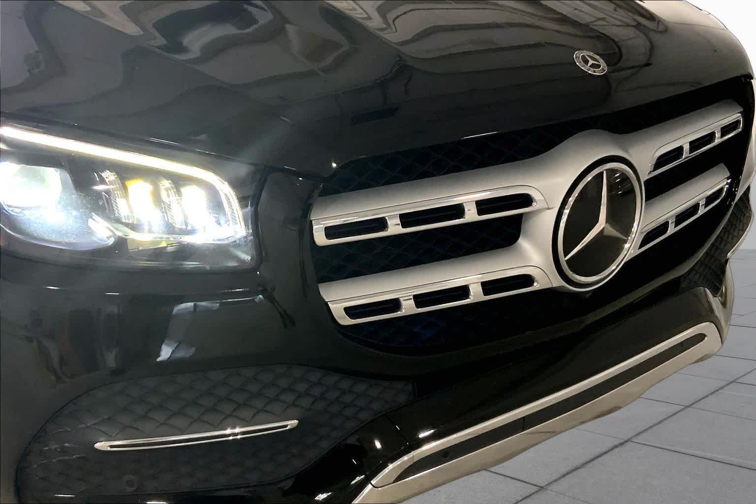 Used 2021 Black Mercedes-Benz GLS 450 image 30