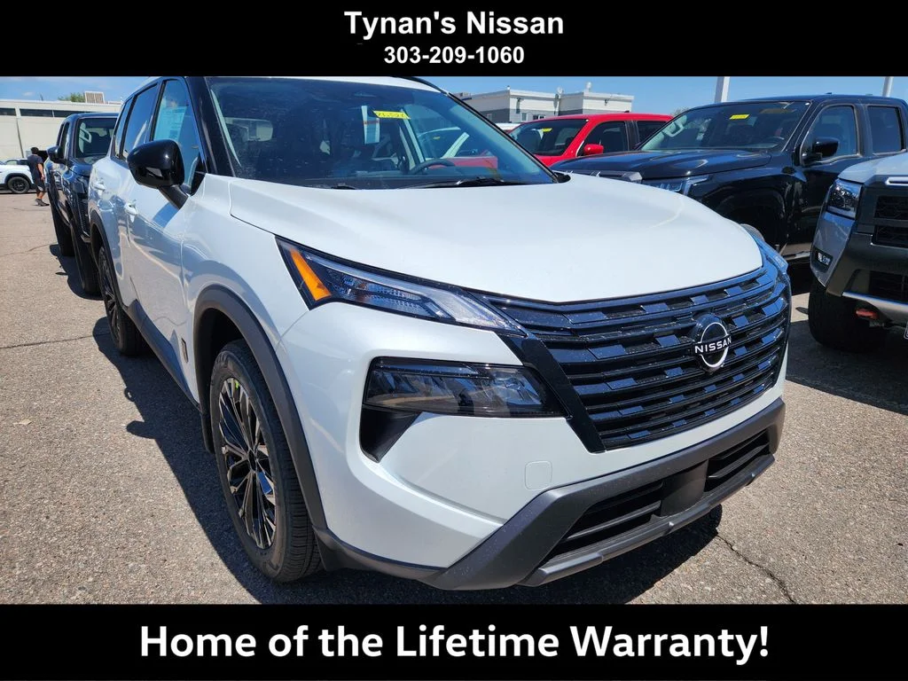 2026 Nissan Rogue Dark Armor AWD's photo